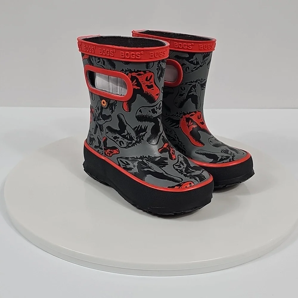 NIB Bogs Kids Skipper Cool Dino Rain Boots Size 5 Red Gray Waterproof Outdoor
